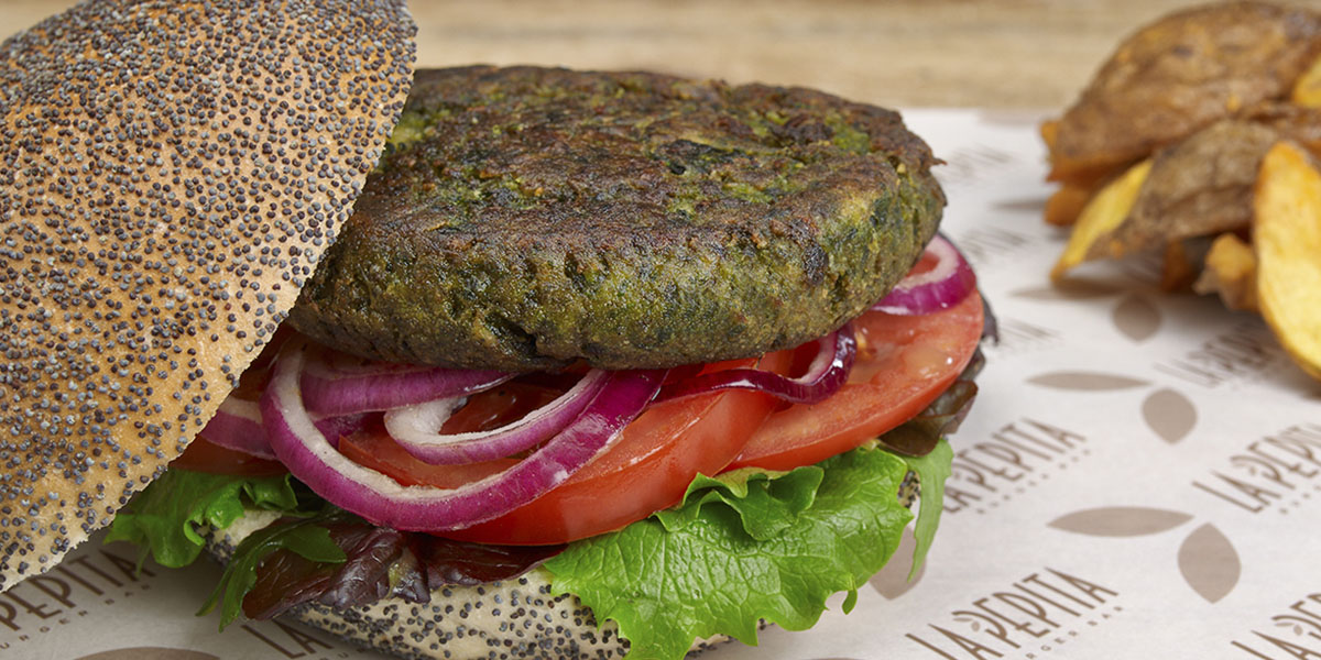 Un nuevo concepto gastronómico, cocina de autor cuyo plato principal es la hamburguesa gourmet. Ingredientes sanos y de calidad. Cocina innovadora en Vigo.